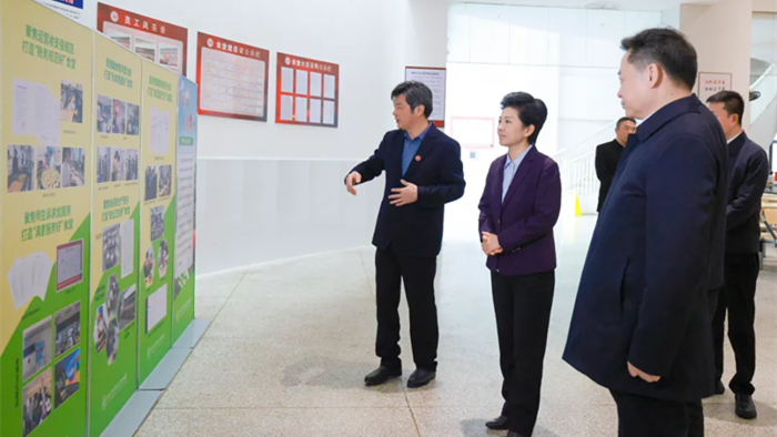 万闻华专题调研群众身边不正之风和腐败问题集中整治工作